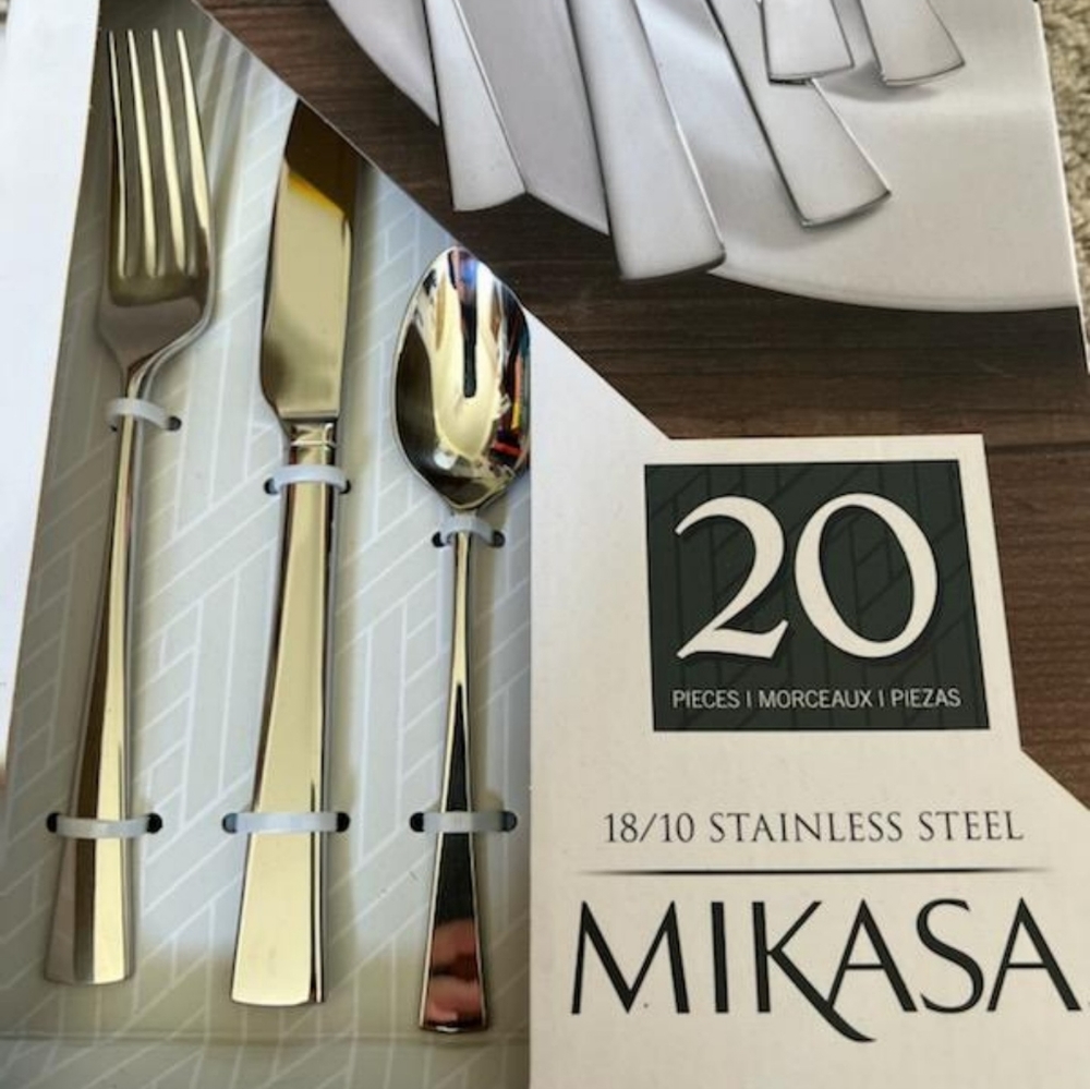 Mikasa Lucia